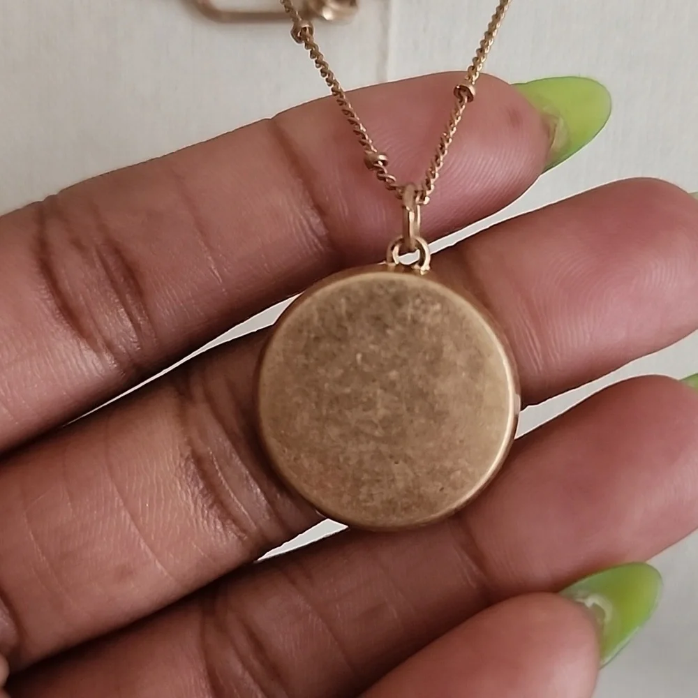 Gold-Tone Layered Necklace With Pendant Adjustable